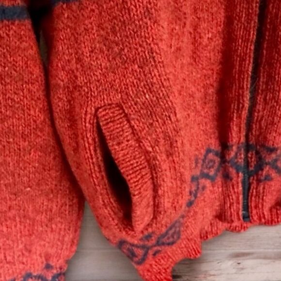 L.L. Bean Vintage Red Navy Blue Wool Fair Isle Nordic Cardigan Sweater Jacket L - Picture 5 of 6